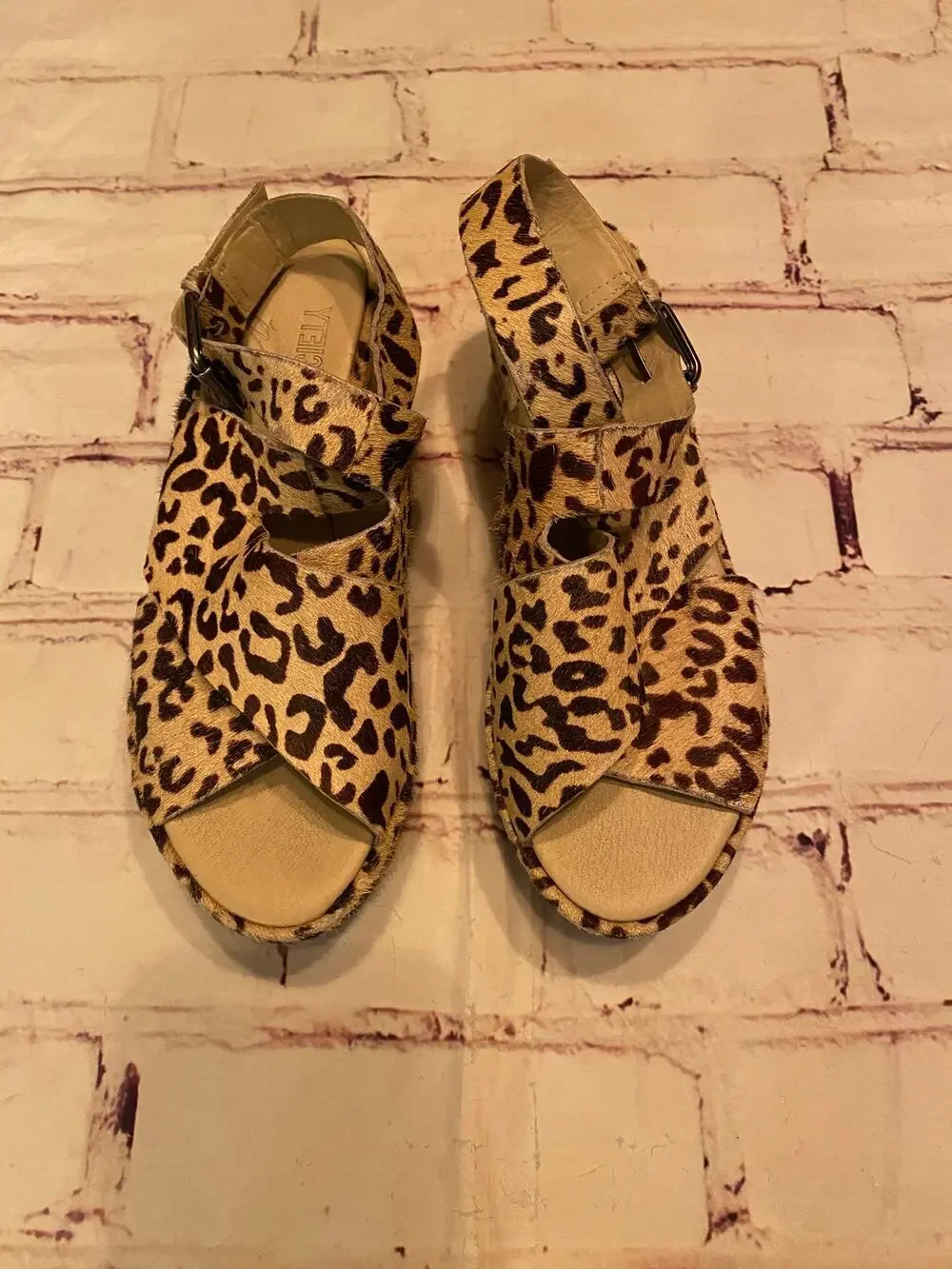 Matisse x Amuse Society Runaway Leopard Calf Hair Platform Sandals – Size 7M - Picture 1 of 9